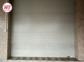 CỬA CUỐN ĐỨC CÓ KHE THOÁNG