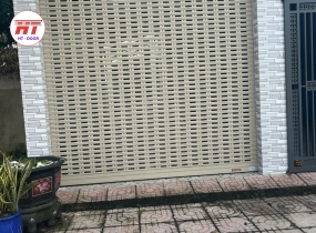 cua cuốn nhôm