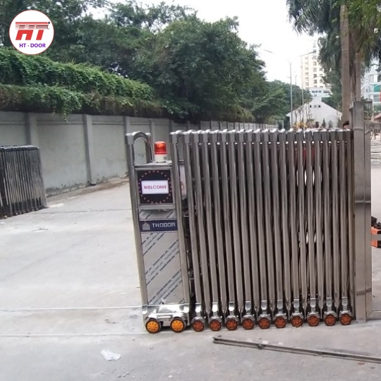 CỬA CỔNG XẾP TỰ ĐỘNG